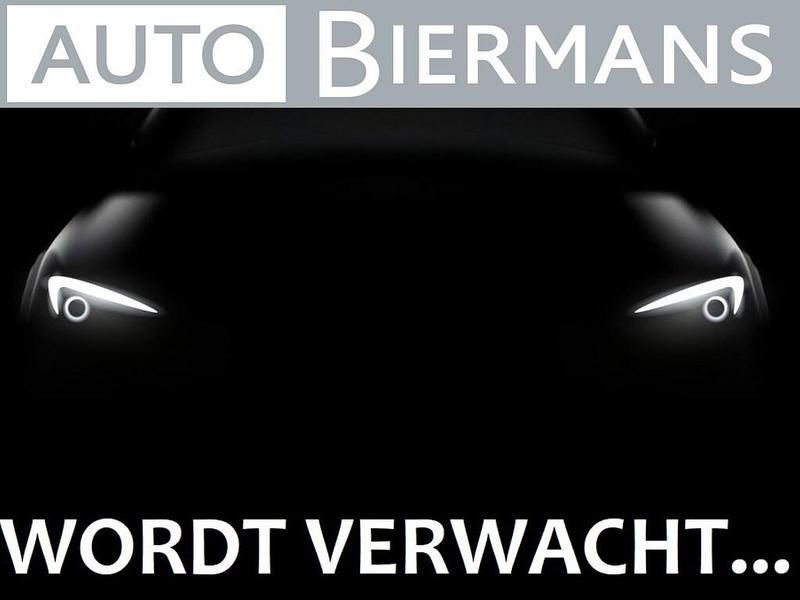 Zwart Gebruikt 2017 Mercedes GLC350 Prestige SUV | € 32.495 (Goede deal) - Afbeelding 1/4