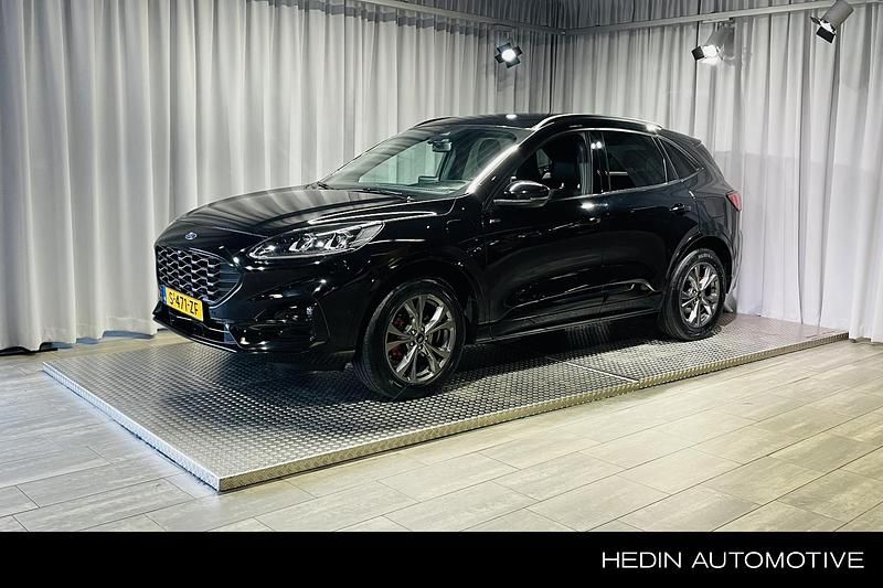 Zwart Occasion 2023 Ford Kuga ST-Line X SUV | € 25.945 (Eerlijke prijs) - Afbeelding 1/3
