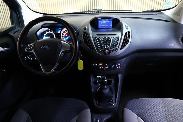 Occasion Ford Tourneo Courier Titanium 101 PK (74 kW) 2018 Grijs (metallic) MPV