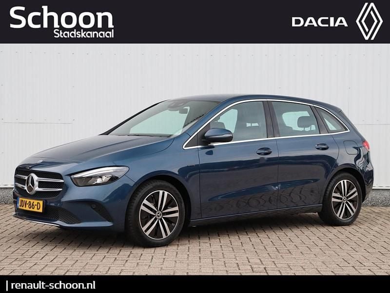 Blauw Gebruikt 2021 Mercedes B250 MPV | € 24.950 (Iets duurder) - Afbeelding 1/4