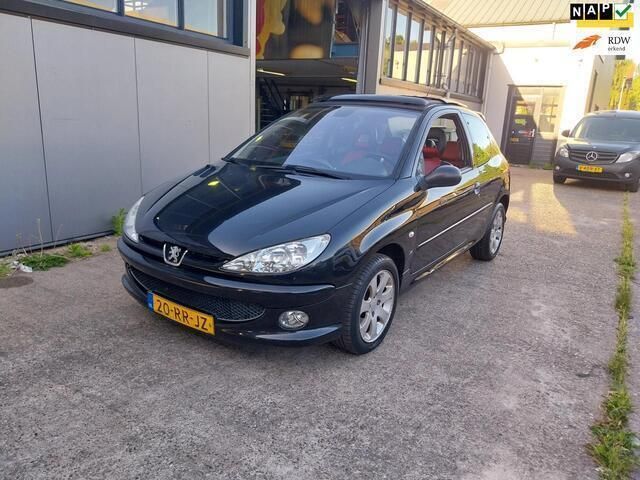 Zwart Gebruikt 2005 Peugeot 206 Hatchback | € 1.595 (Eerlijke prijs) - Afbeelding 1/4