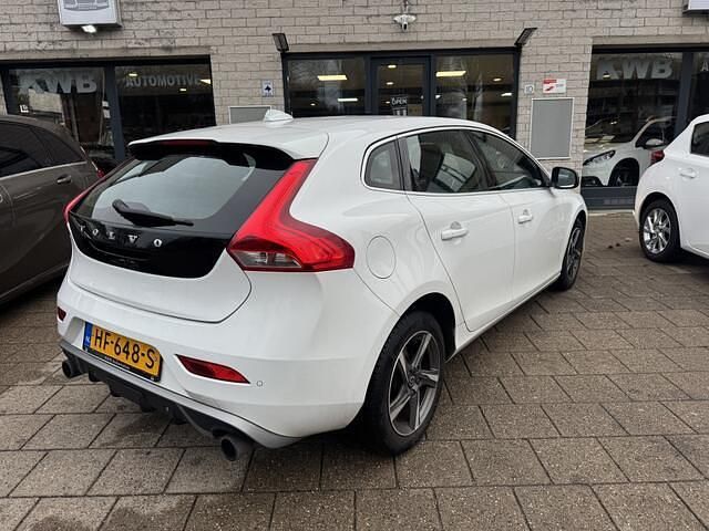 Occasion Volvo V40 R-Design 120 PK (88 kW) 2015 Wit Hatchback