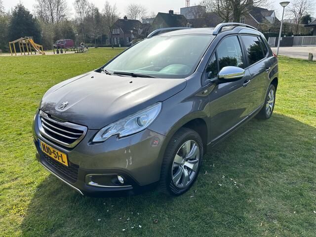 Grijs Occasion 2016 Peugeot 2008 Style SUV | € 7.950 (Goede deal) - Afbeelding 1/4