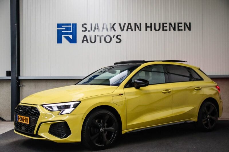 Python yellow Gebruikt 2021 Audi A3 Sportback e-tron S-Line Hatchback | € 32.950 (Duur) - Afbeelding 1/4