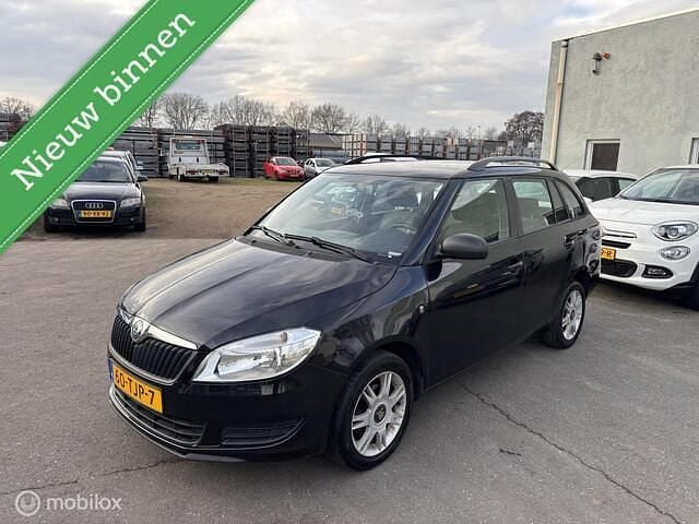 Zwart Occasion 2012 Skoda Fabia Active Stationwagen | € 2.250 (Goede deal) - Afbeelding 1/4