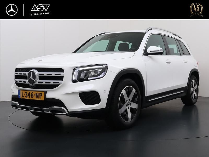 Wit Occasion 2021 Mercedes GLB200 Business SUV | € 35.840 (Goede deal) - Afbeelding 1/4