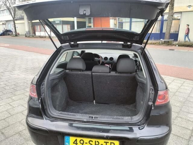 Occasion Seat Ibiza 101 PK (74 kW) 2006 Zwart Hatchback