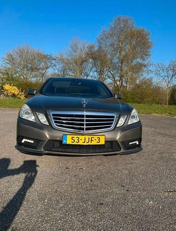 Gebruikt 2009 Mercedes E350 Avantgarde Sedan | € 12.950 (Duur) - Afbeelding 1/4
