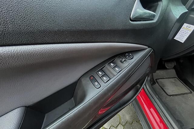 Occasion Opel Crossland X Edition 112 PK (82 kW) 2019 Rood SUV