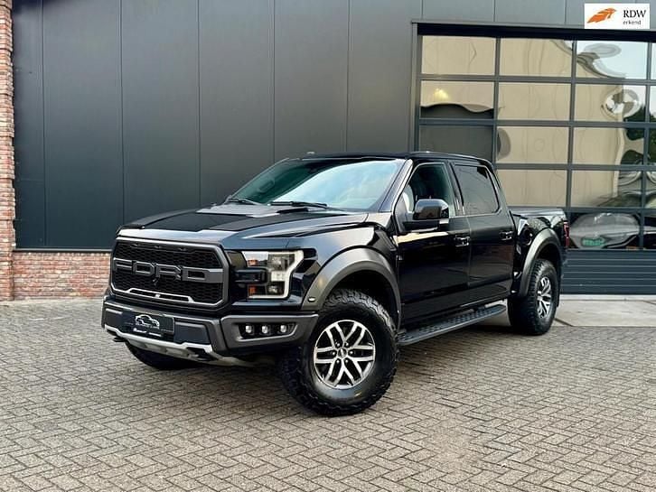 Zwart Gebruikt 2017 Ford F-150 Pickup | € 65.999 - Afbeelding 1/1