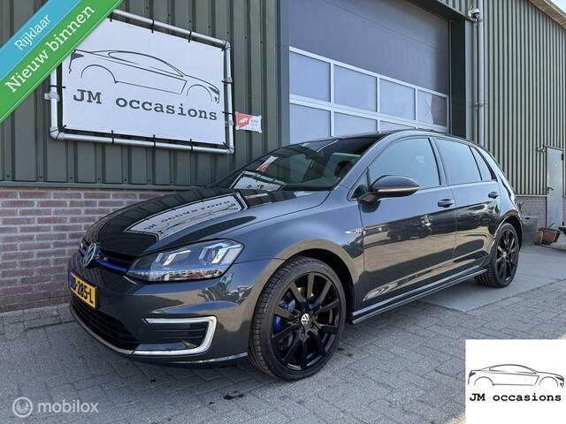 Zwart Gebruikt 2016 VW Golf VII GTE Hatchback | € 13.995 (Eerlijke prijs) - Afbeelding 1/4