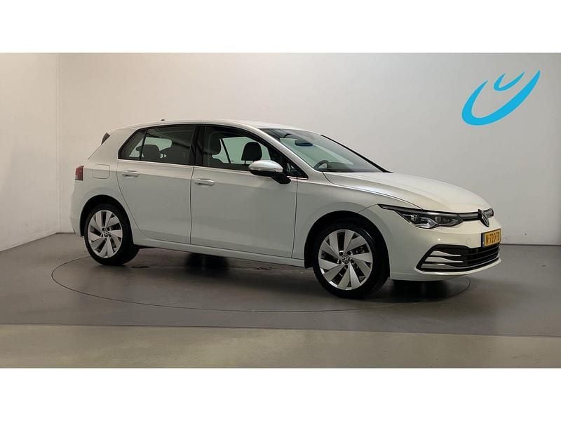 Wit Gebruikt 2022 VW Golf VIII Style Hatchback | € 22.950 (Super prijs) - Afbeelding 1/3