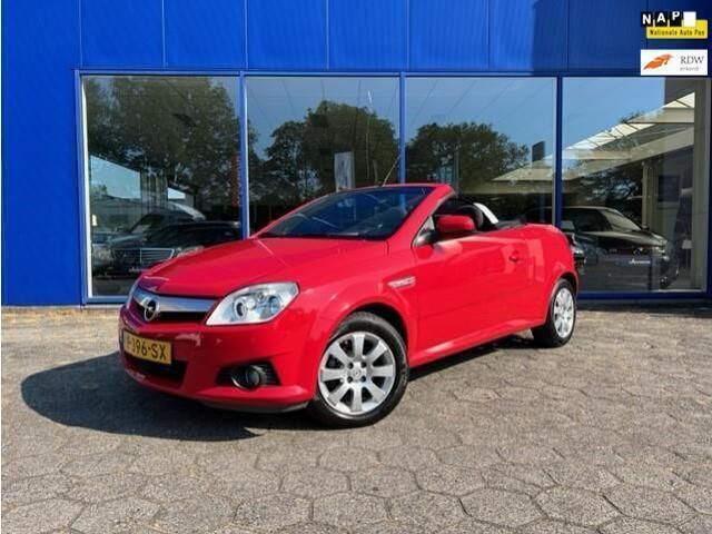 Rood Gebruikt 2005 Opel Tigra Enjoy Cabriolet | € 3.499 (Eerlijke prijs) - Afbeelding 1/4