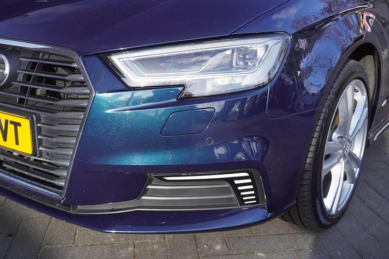 Occasion Audi A3 Sportback e-tron Business 2024 Blauw Hatchback