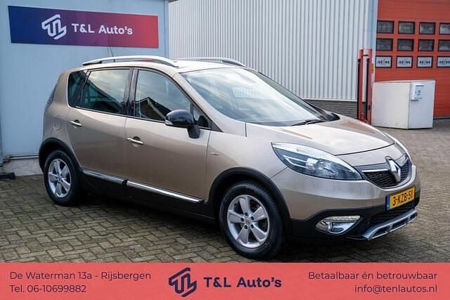 Bruin (metallic) Occasion 2013 Renault Scénic III Bose Edition MPV | € 5.500 (Goede deal) - Afbeelding 1/4