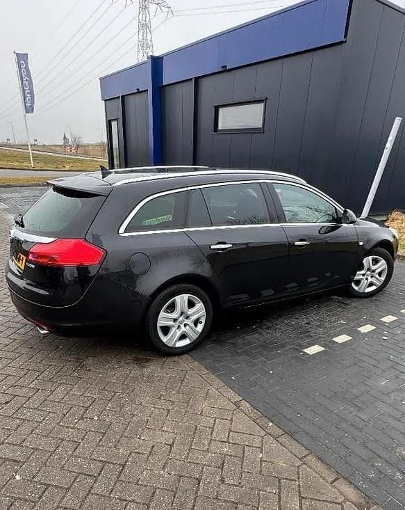 Occasion 2010 Opel Insignia Stationwagen | € 4.150 (Eerlijke prijs) - Afbeelding 1/4