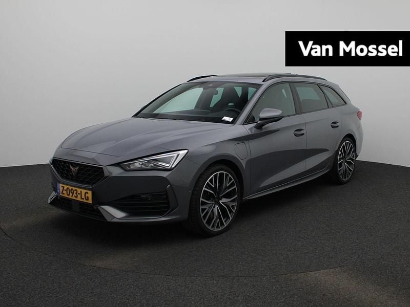 Grijs Gebruikt 2024 Cupra Leon Limited Edition Stationwagen | € 38.944 - Afbeelding 1/4