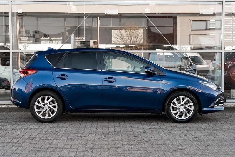 Occasion Toyota Auris Hybrid Trend 136 PK (100 kW) 2016 Blauw Hatchback