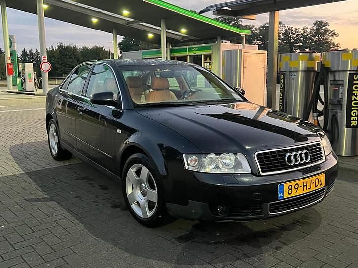 Gebruikt 2001 Audi A4 | € 4.250 - Afbeelding 1/4
