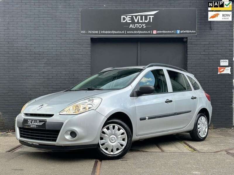 Grijs, metallic lak Gebruikt 2010 Renault Clio GrandTour Stationwagen | € 2.750 (Eerlijke prijs) - Afbeelding 1/4