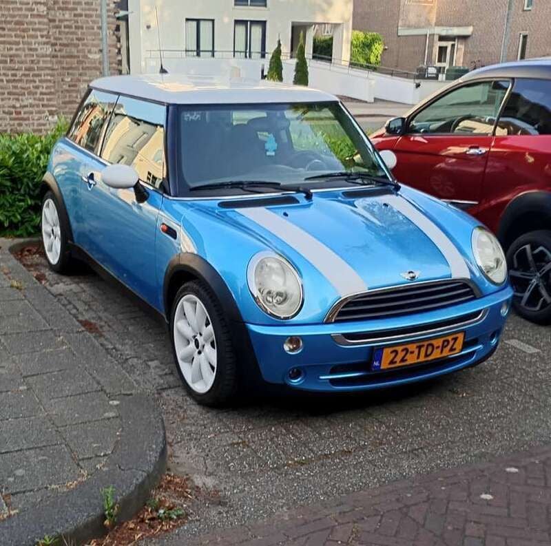 Blauw Gebruikt 2005 Mini ONE Pepper Hatchback | € 550 - Afbeelding 1/4