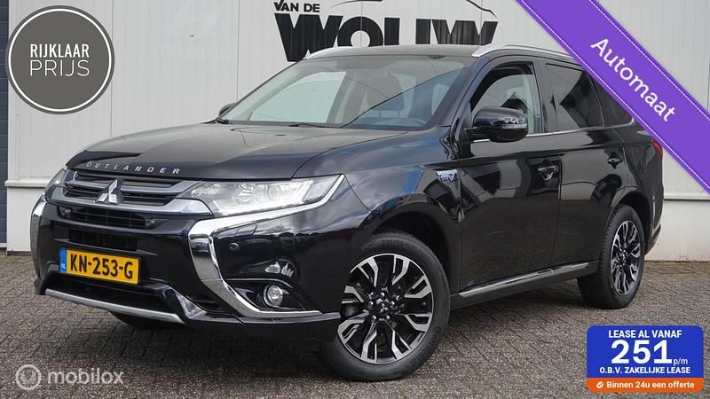 Zwart Gebruikt 2016 Mitsubishi Outlander P-HEV Edition SUV | € 15.495 (Eerlijke prijs) - Afbeelding 1/3