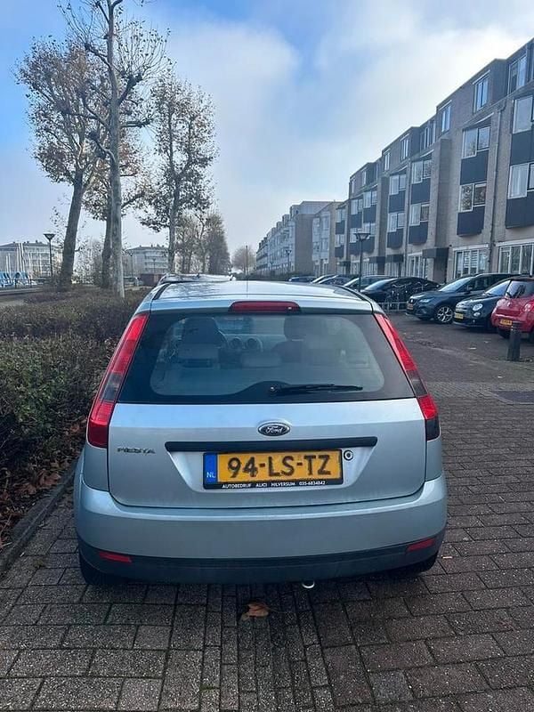 Gebruikt 2003 Ford Fiesta | € 330 (Super prijs) - Afbeelding 1/3