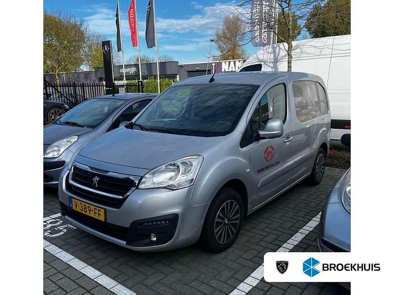 Grijs Gebruikt 2017 Peugeot Partner Van | € 9.722 (Eerlijke prijs) - Afbeelding 1/4