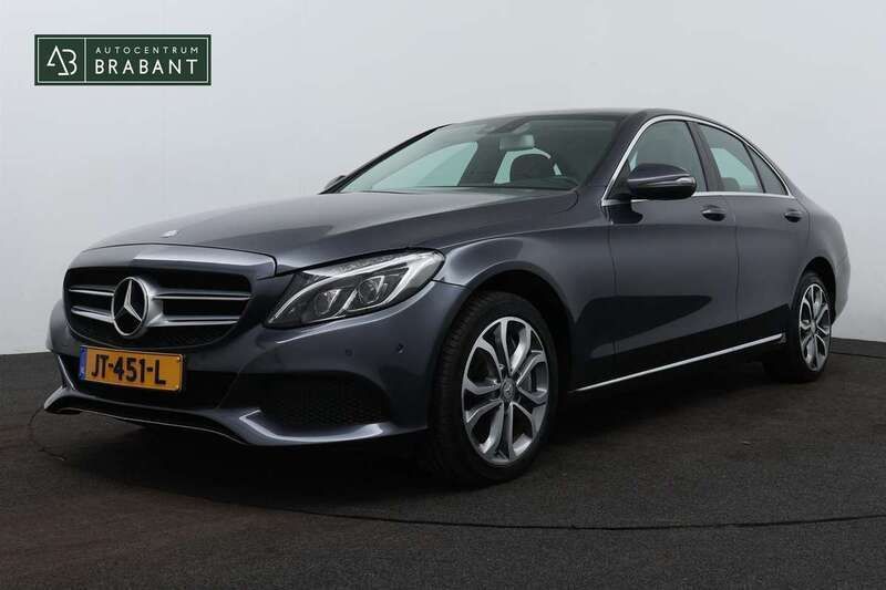 Grijs Gebruikt 2016 Mercedes C350e Edition Sedan | € 19.995 (Super prijs) - Afbeelding 1/4