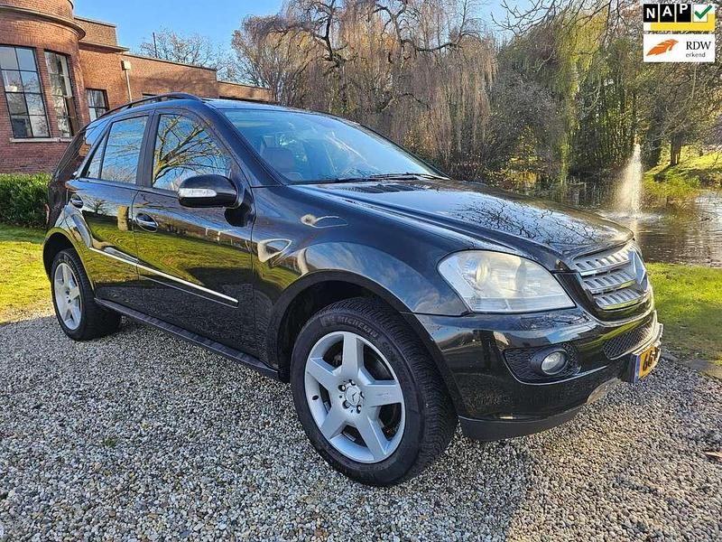 Groen Gebruikt 2007 Mercedes ML320 SUV | € 4.999 (Super prijs) - Afbeelding 1/4