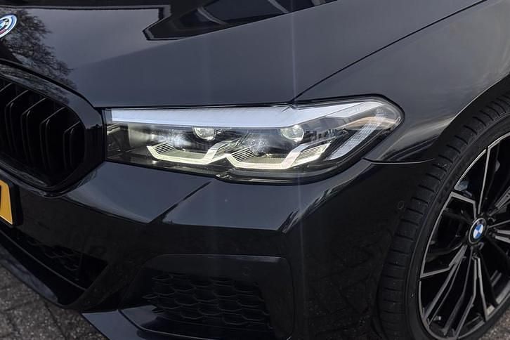 Occasion BMW 530 Executive 252 PK (185 kW) 2023 Zwart Stationwagen
