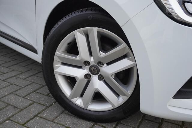 Occasion Renault Clio V Zen 91 PK (66 kW) 2022 Wit Hatchback