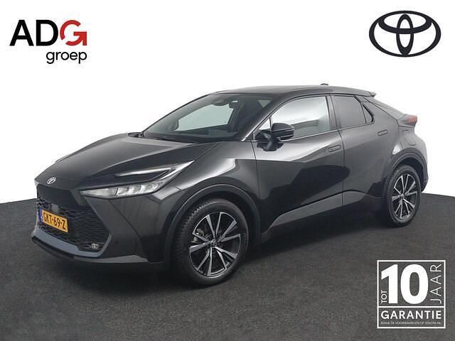 Zwart Gebruikt 2024 Toyota C-HR SUV | € 32.450 (Super prijs) - Afbeelding 1/4