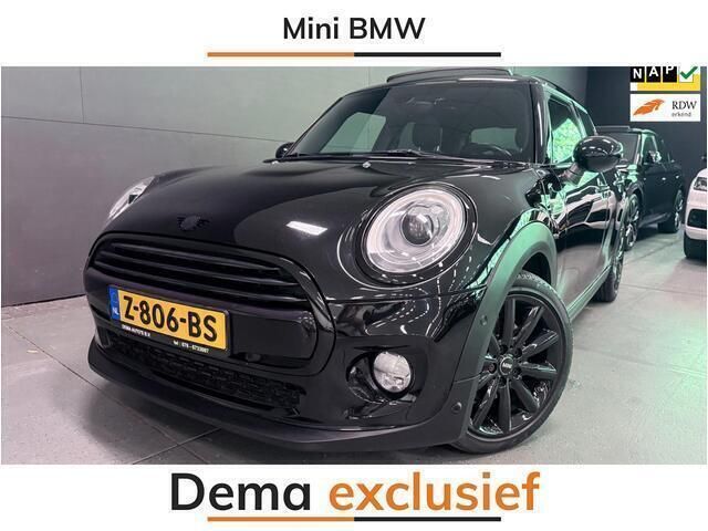 Zwart Gebruikt 2018 Mini Cooper Chili Hatchback | € 18.950 (Eerlijke prijs) - Afbeelding 1/4