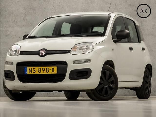 Wit (metallic) Gebruikt 2017 Fiat Panda Hatchback | € 4.945 (Goede deal) - Afbeelding 1/4