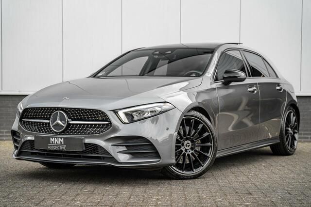 Grijs Gebruikt 2018 Mercedes A250 AMG line Hatchback | € 27.850 (Eerlijke prijs) - Afbeelding 1/4