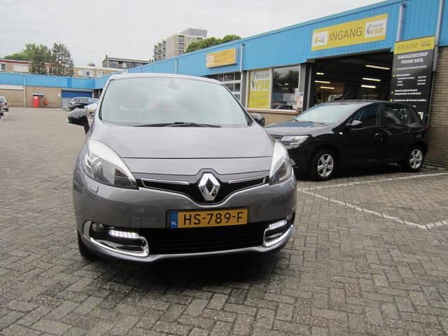 Grijs Gebruikt 2016 Renault Scénic III Bose Edition MPV | € 9.950 (Iets duurder) - Afbeelding 1/4