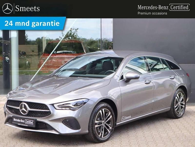 Grijs Gebruikt 2025 Mercedes CLA250e Shooting Brake Edition Stationwagen | € 42.555 (Eerlijke prijs) - Afbeelding 1/4