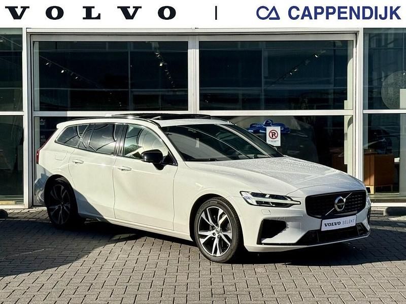 Wit Gebruikt 2021 Volvo V60 R-Design Stationwagen | € 35.495 (Duur) - Afbeelding 1/4