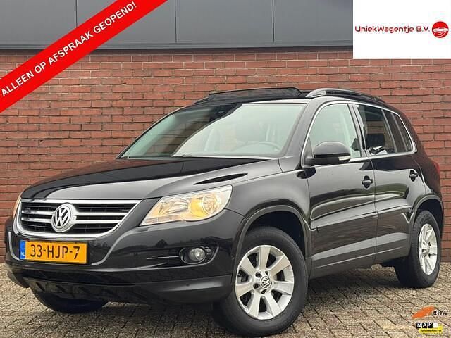 Zwart Occasion 2009 VW Tiguan Track & Field SUV | € 11.995 (Eerlijke prijs) - Afbeelding 1/4