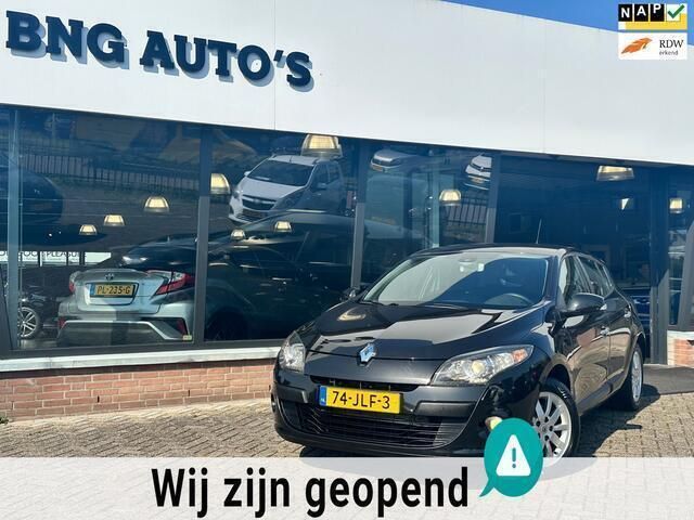 Zwart Gebruikt 2009 Renault Mégane III Expression Hatchback | € 3.999 (Eerlijke prijs) - Afbeelding 1/4