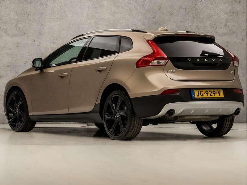 Occasion Volvo V40 180 PK (132 kW) 2013 Bruin (metallic) Hatchback