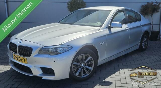Grijs Gebruikt 2011 BMW 523 Executive Sedan | € 8.995 (Eerlijke prijs) - Afbeelding 1/4