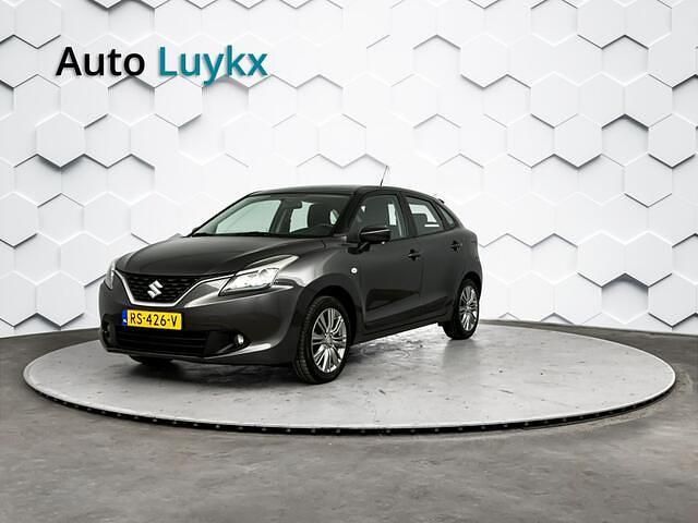 Grijs Gebruikt 2018 Suzuki Baleno Hatchback | € 11.440 (Eerlijke prijs) - Afbeelding 1/4
