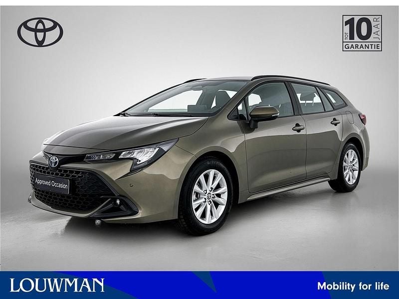 Groen Gebruikt 2025 Toyota Corolla Hybrid Limited Stationwagen | € 31.945 (Eerlijke prijs) - Afbeelding 1/4