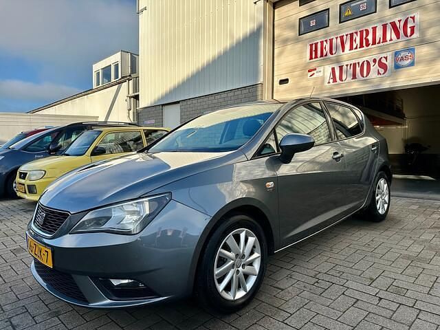 Grijs Gebruikt 2013 Seat Ibiza SC Ecomotive Hatchback | € 6.999 (Iets duurder) - Afbeelding 1/4