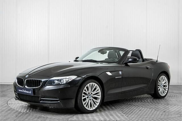 Zwart (metallic) Occasion 2011 BMW Z4 Executive Cabriolet | € 21.900 (Iets duurder) - Afbeelding 1/4