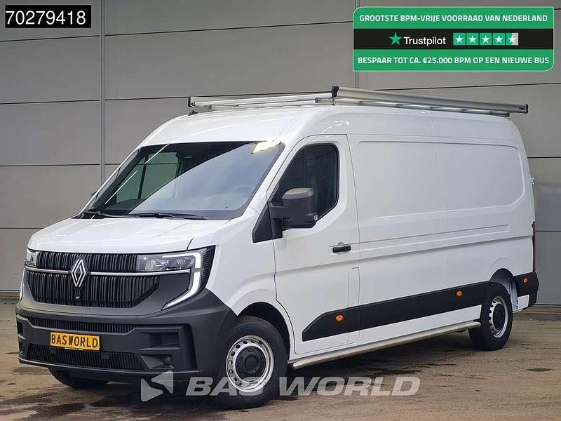 Wit Gebruikt 2024 Renault Master Van | € 30.400 (Goede deal) - Afbeelding 1/3