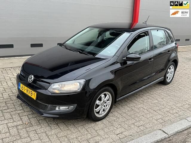 Zwart Occasion 2011 VW Polo Comfortline Hatchback | € 1.749 (Super prijs) - Afbeelding 1/4