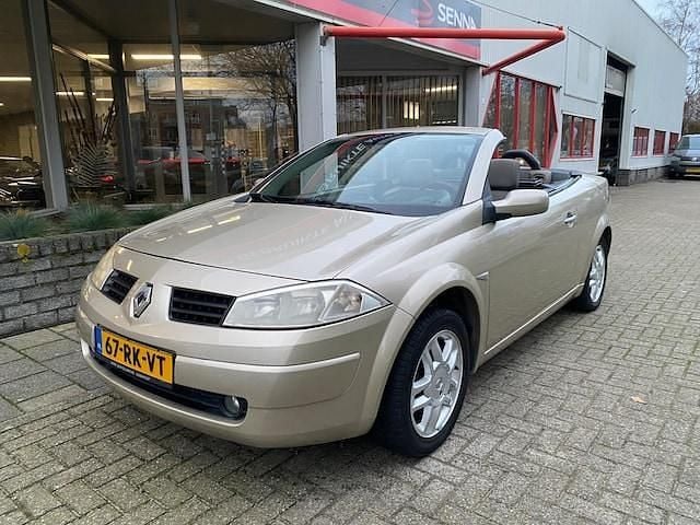 Occasion Renault Mégane Cabriolet 113 PK (83 kW) 2005 Beige (metallic) Cabriolet